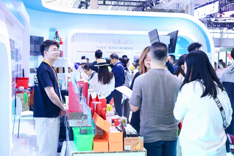 京城市副中心文旅成果亮相2025年服贸会麻将胡了试玩浓缩“运河上的通州”之美 北(图2) 京城市副中心文旅成果亮相2025年服贸会麻将胡了试玩浓缩“运河上的通州”之美 北(图2)