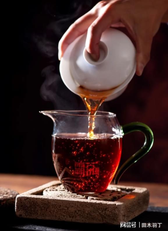 普洱成白领解压新伙伴麻将胡了写字楼午后:(图1) 普洱成白领解压新伙伴麻将胡了写字楼午后:(图1)