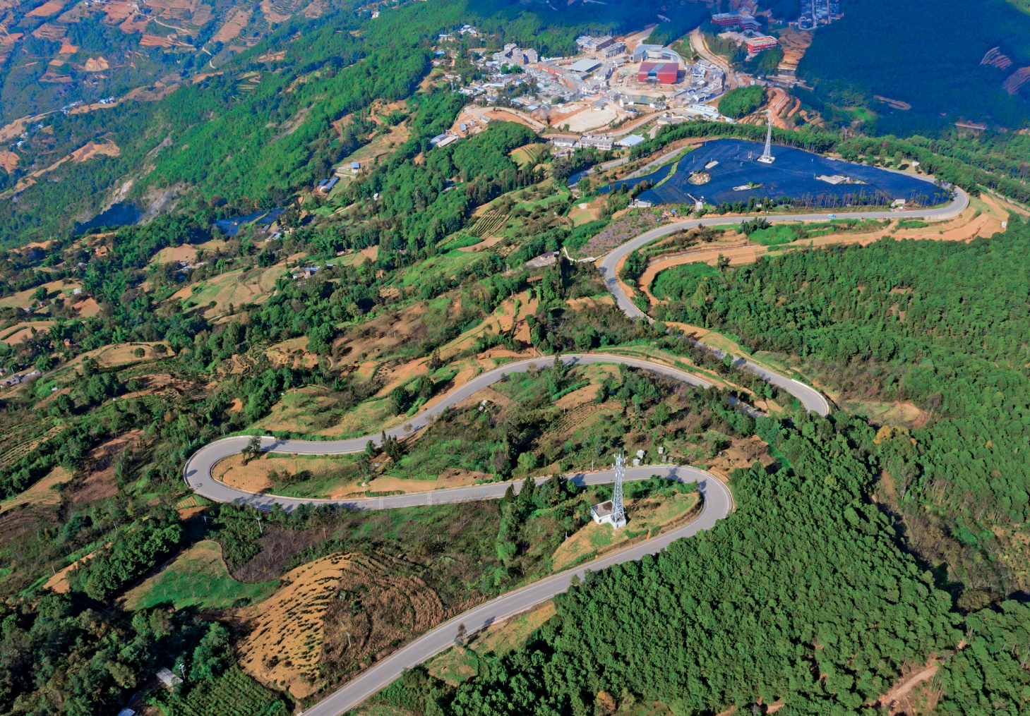 就龙陵“三色”新画卷麻将胡了绿美交通绘